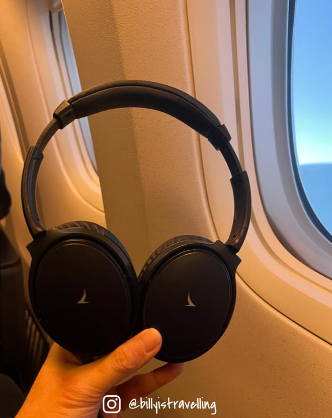 國泰航空 777-300 ER 特選經濟艙PEY 耳機