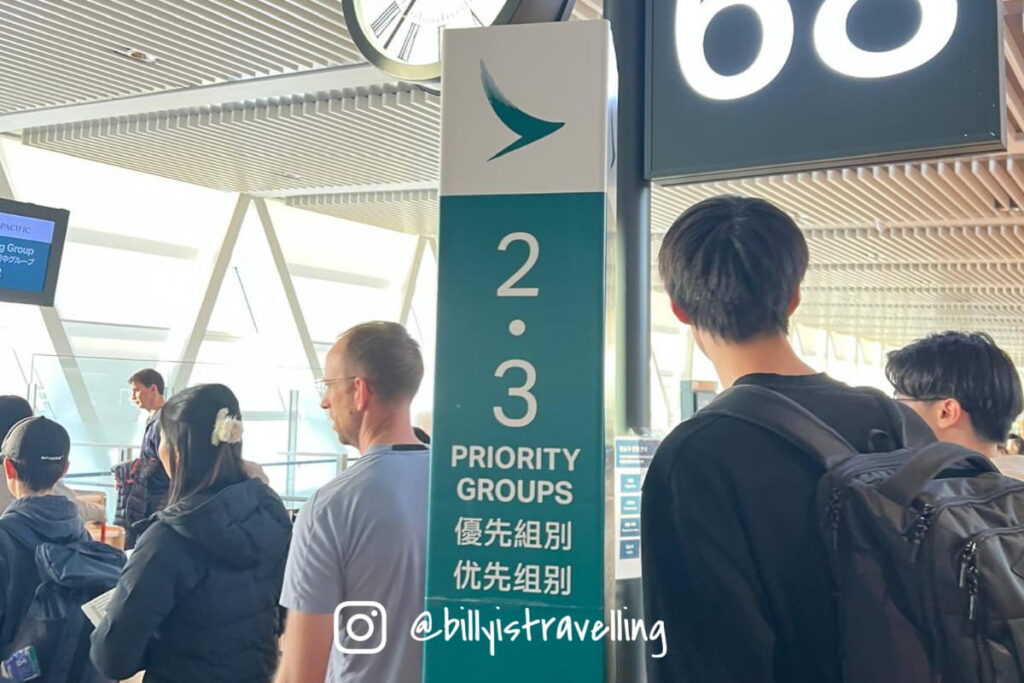 國泰航空 CX581 登機閘口 按照Boarding group登機