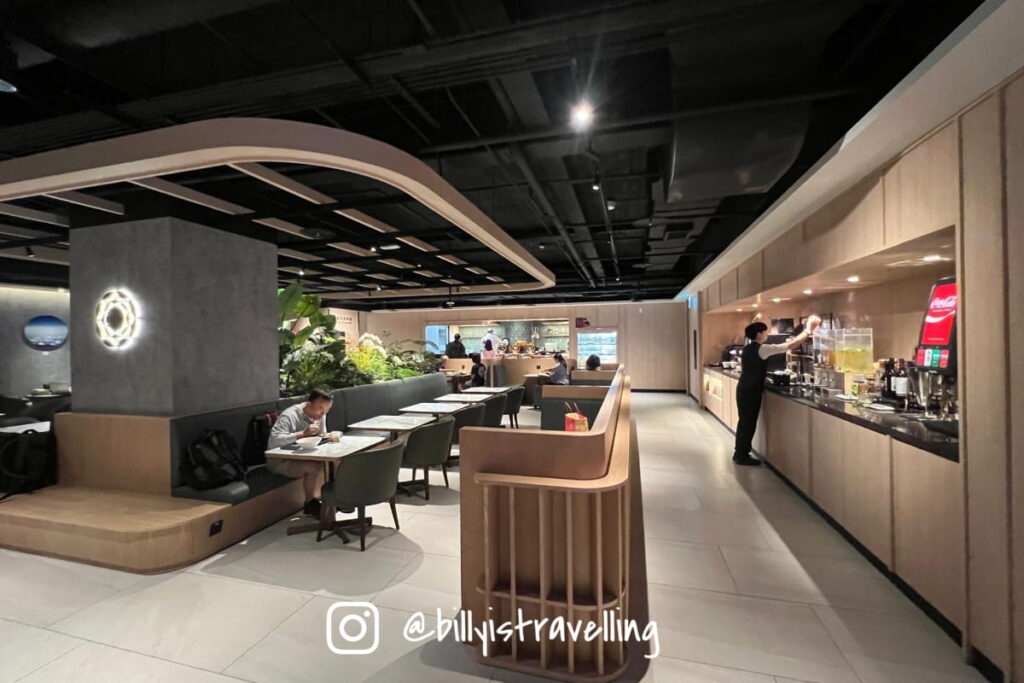 台北松山機場 Plaza Premium Lounge 用餐區