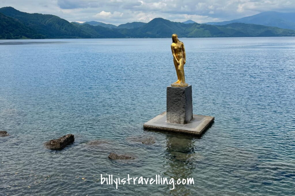 akita lake tazawa tatsuko statue