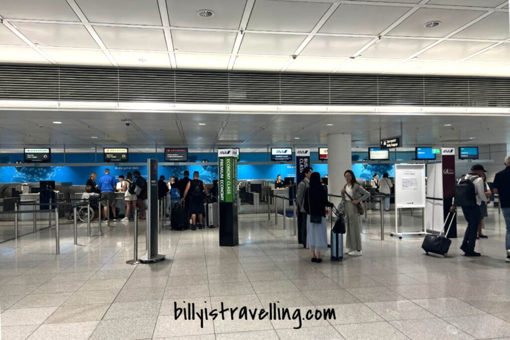 ana nh218 check in counter at munich airport terminal 2