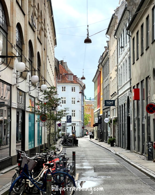 copenhagen stroget shopping street connecting city hall square
