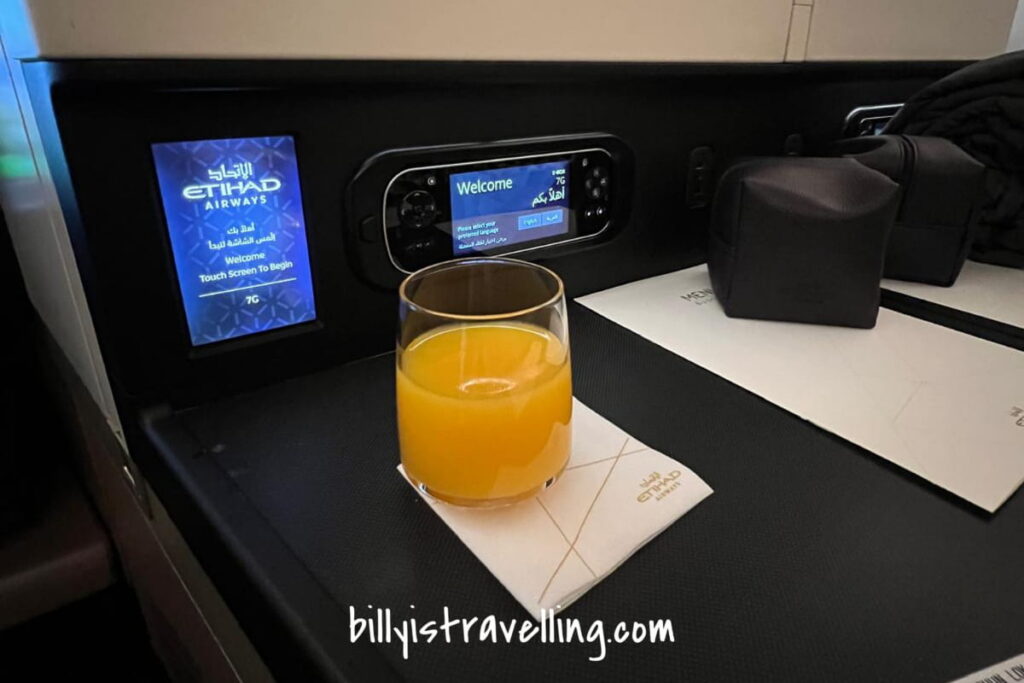 etihad airways business class welcome drink