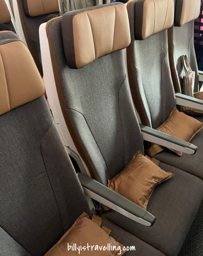 starlux airlines a330neo economy class seat