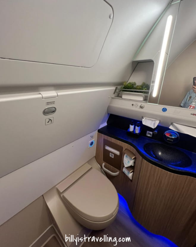 economy class washroom at starlux airlines a330-900neo