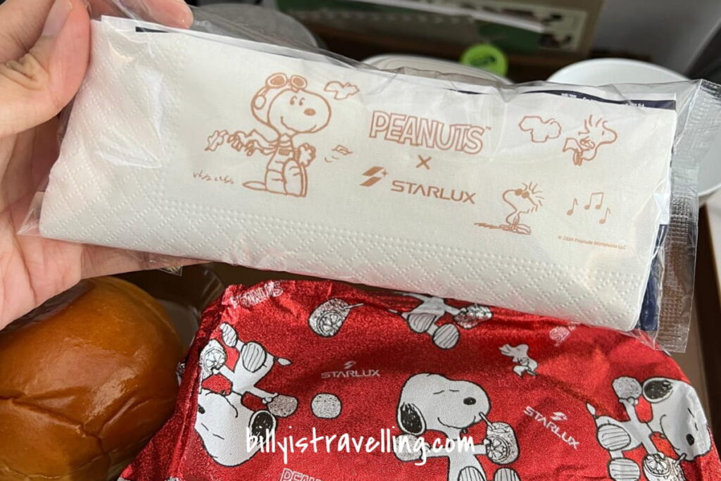 starlux jx821 snoopy tissue