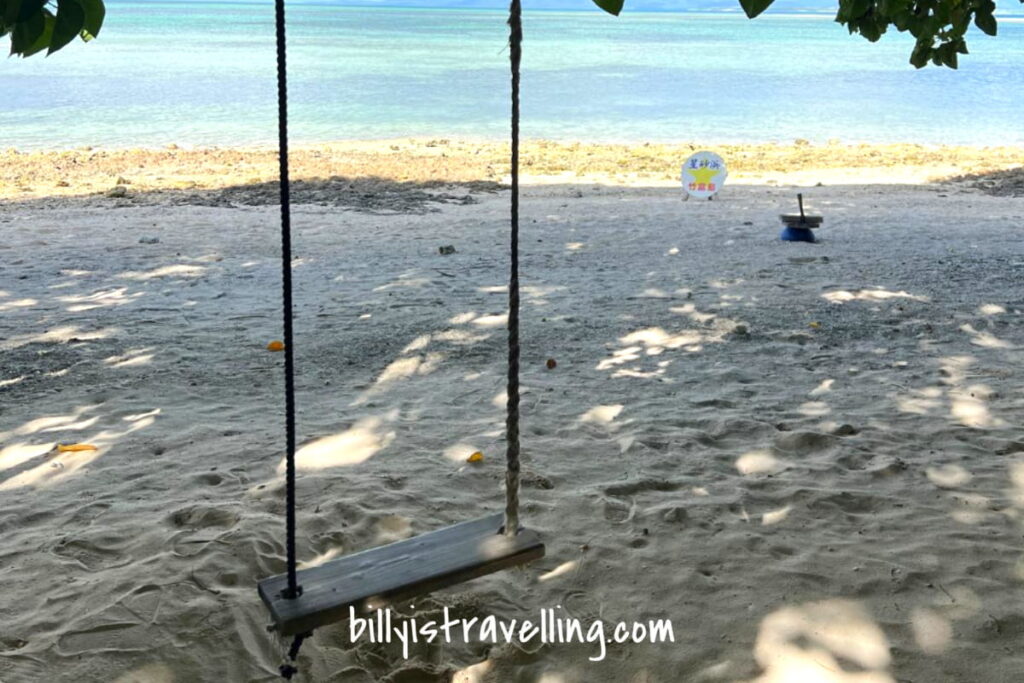 竹富島星砂海灘韆鞦