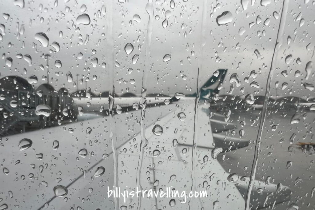 cx502 raining in hkg departure
