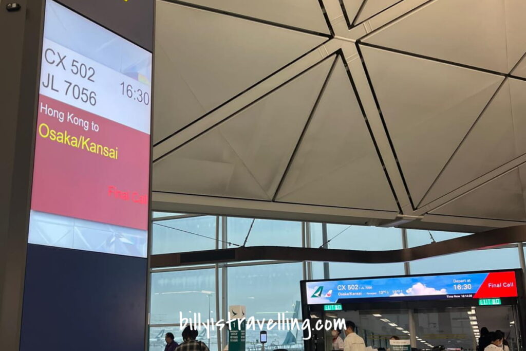cathay pacific cx502 boarding gate
