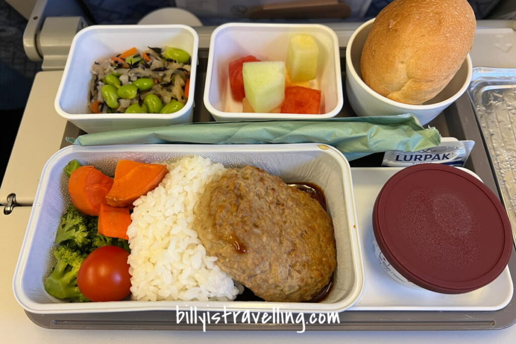 cathay pacific cx502 flight meal