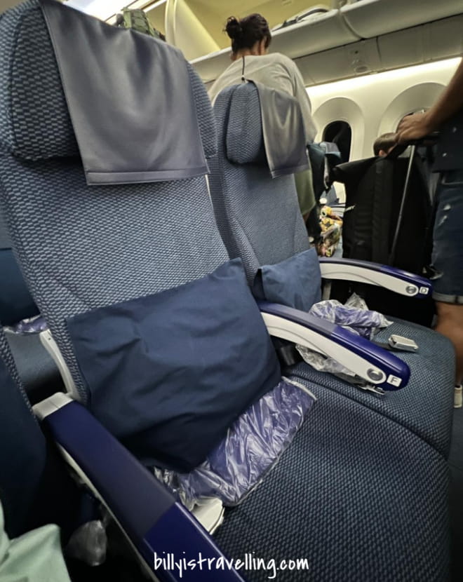 ana nh217 b787-9 economy class seat